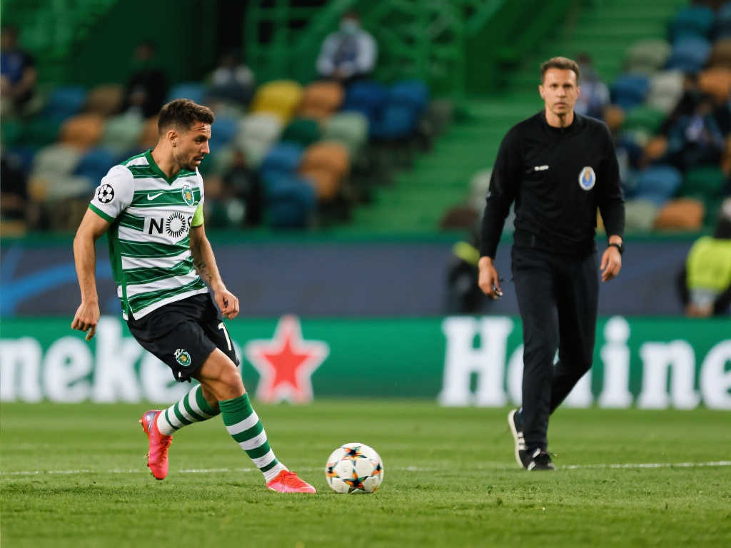 阿莫林：局面艰难，机会频现却难破门